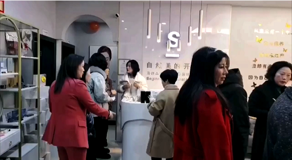 恭賀S唯美召香貴州沿河店開業大吉！